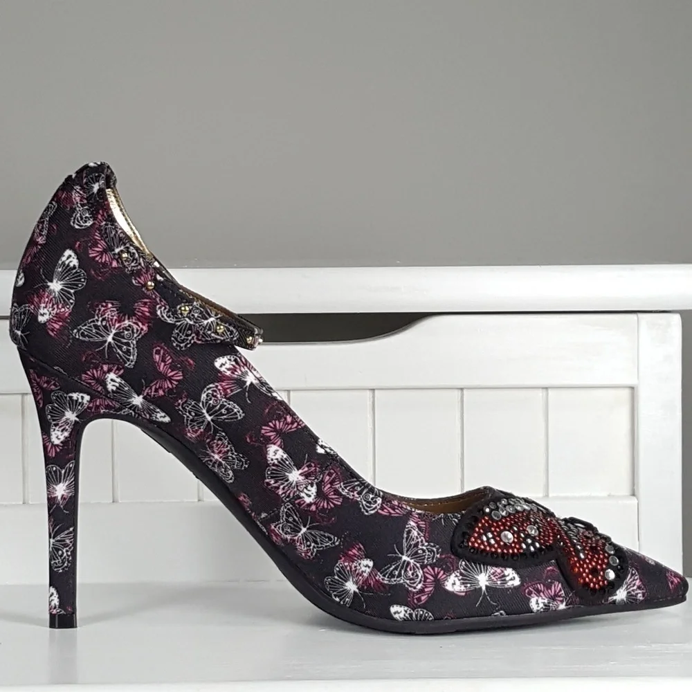 LIBBY EDELMAN BUTTERFLY PUMPS